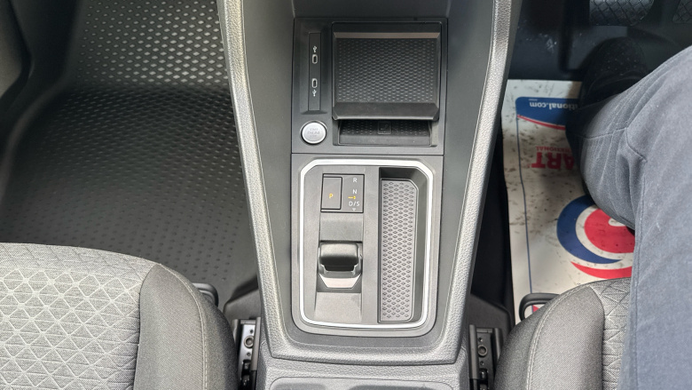 Ford Transit Connect 240 L2 Diesel 2.0 EcoBlue 122ps Limited Van Auto